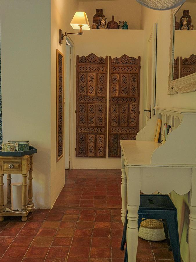 Bed and Breakfast Montjoia Л'Иль-сюр-ла-Сорг Экстерьер фото