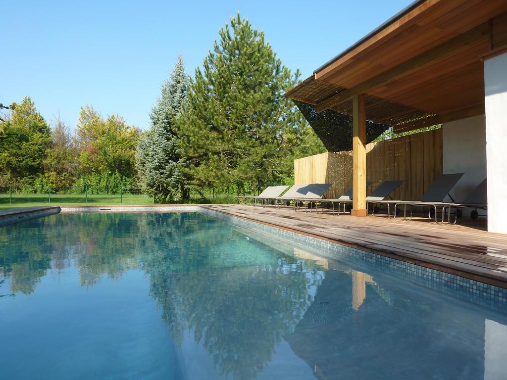 Bed and Breakfast Montjoia Л'Иль-сюр-ла-Сорг Экстерьер фото