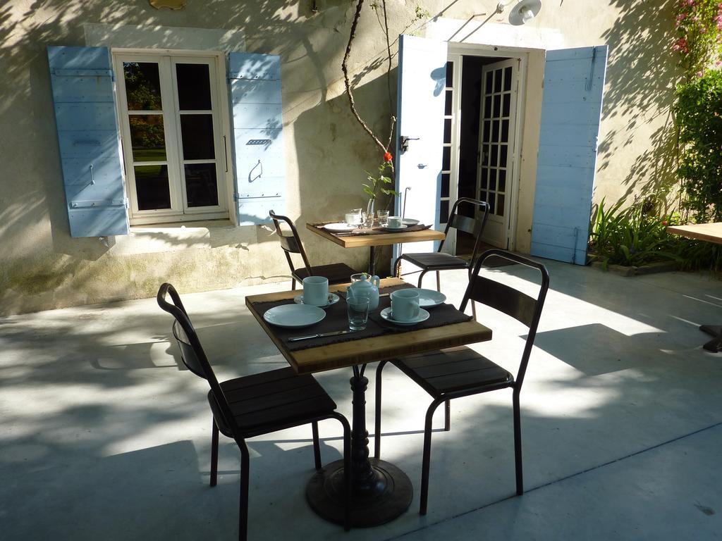 Bed and Breakfast Montjoia Л'Иль-сюр-ла-Сорг Экстерьер фото